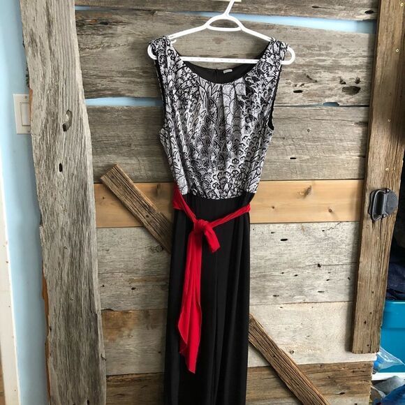 Connected Apparel Size 12 Black/White Jumpsuit With Red Sash - Picture 3 of 8